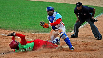 Juego de béisbol