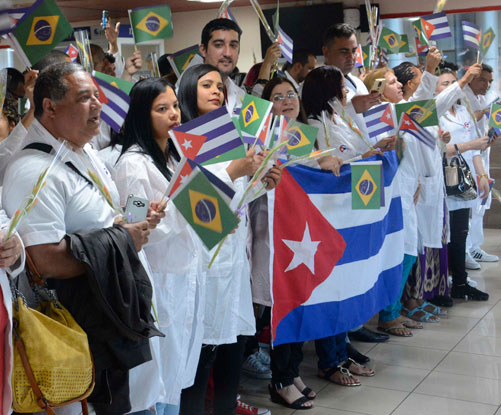 Médicos cubanos