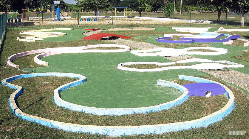 Césped para golfito