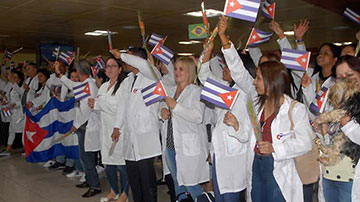 Médicos cubanos