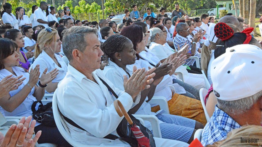 Médicos avileños