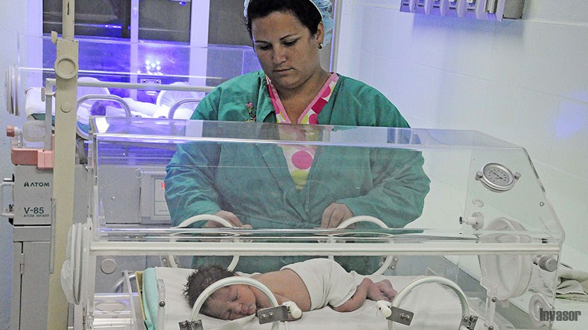 Doctora con nene