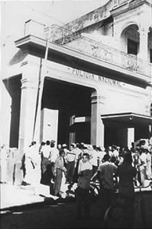  Estación de Policía