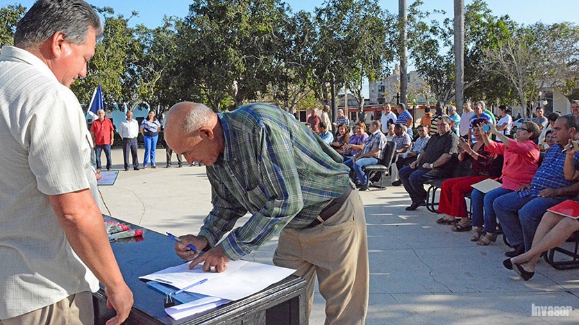 Constituyen Comisión Electoral