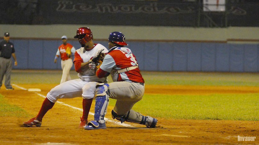 Juego de béisbol