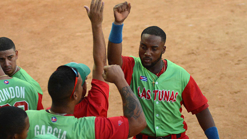 Juego de béisbol