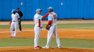 Juego de béisbol