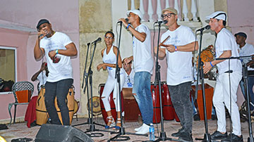 Agrupación Rumbávila