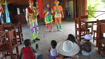 Payasos con los niños