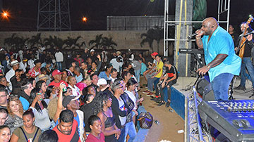 Alexander Abreu y Havana D Primera