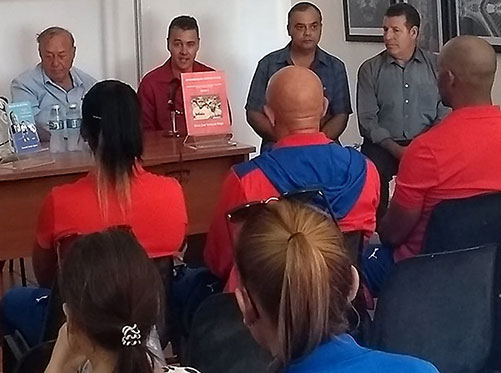 Personas reunidas