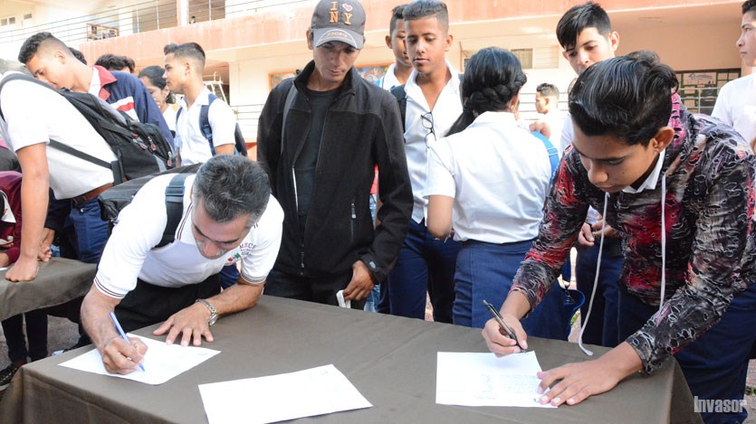Firmas estudiantes