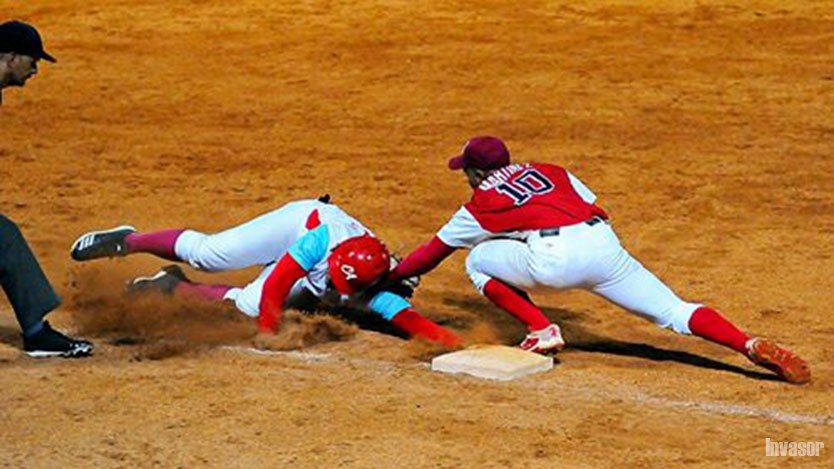 Juego de béisbol