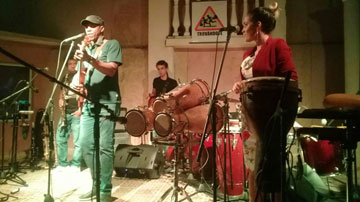 Tony Ávila y su grupo