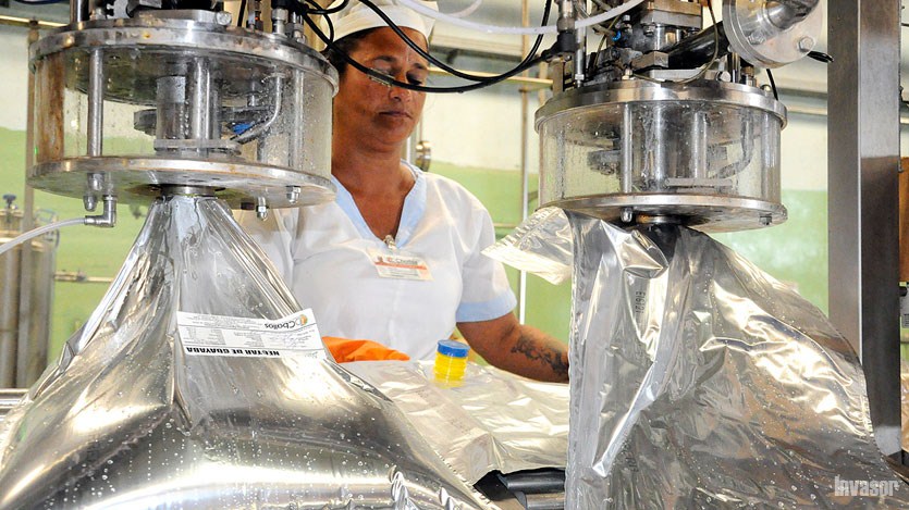 Mujer en la producción