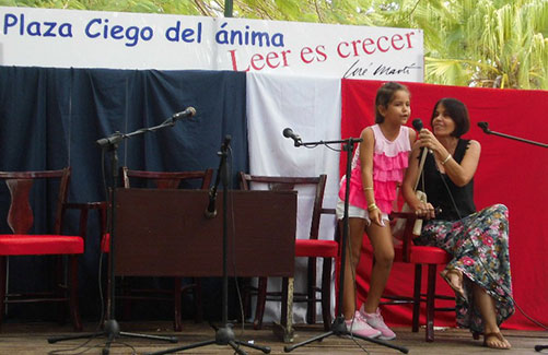 Niiña y mujer