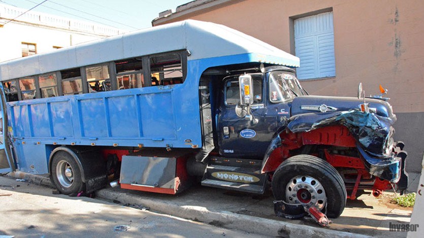 Camión accidentado