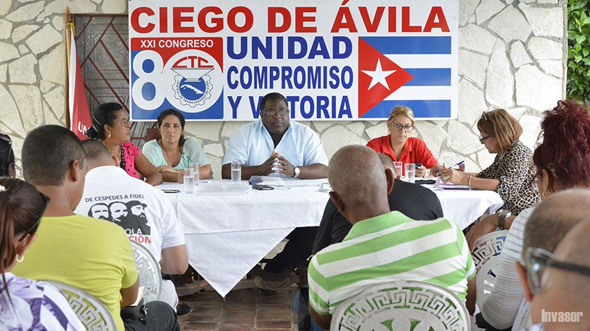 Personas reunidas
