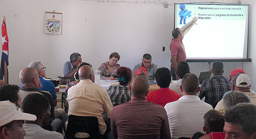 personas reunidas