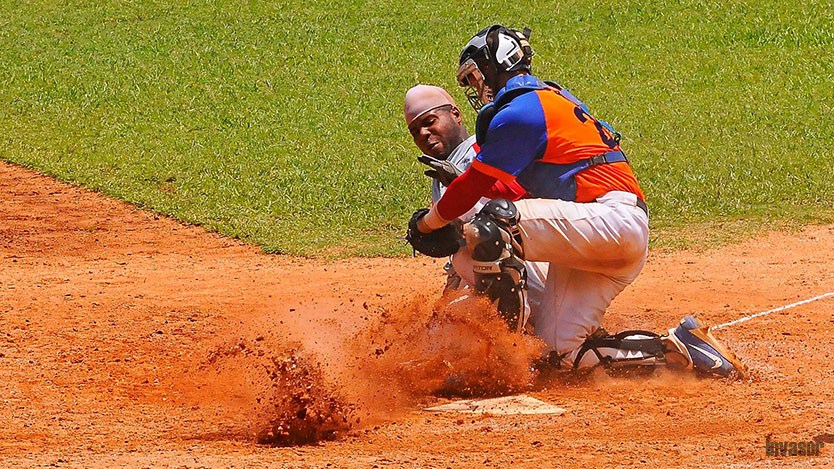 Juego de béisbol