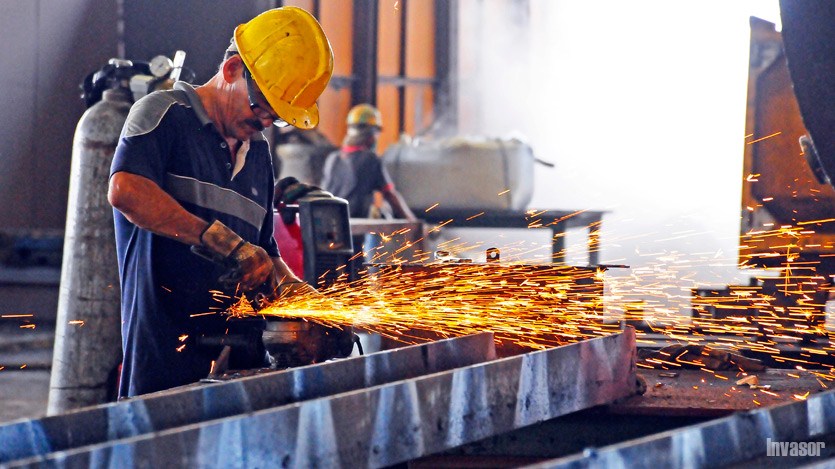 Hombre trabajando