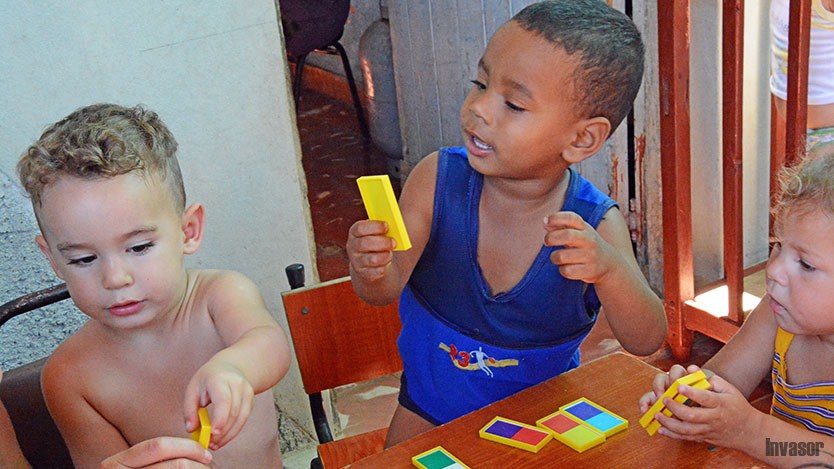 Niños jugando