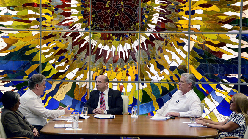 Programa de la Mesa Redonda