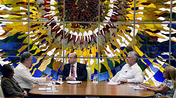 Programa de la Mesa Redonda