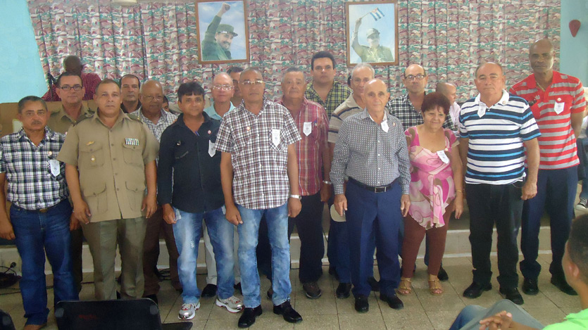 Personas reunidas
