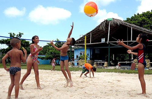 Niños jugando
