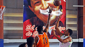 Juego de baloncesto