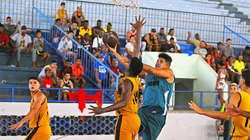 Juego de baloncesto