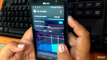 Manos, datos móviles, teléfono