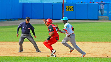 Juego de béisbol