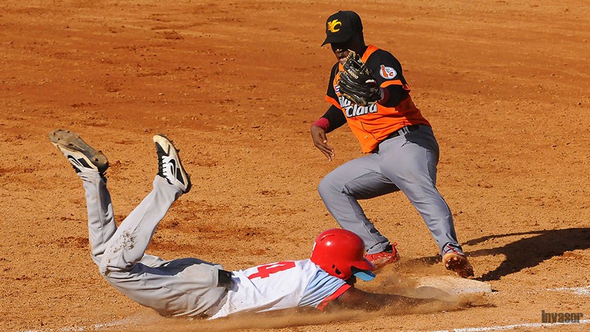 Juego de béisbol
