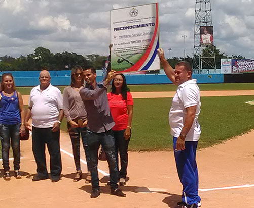 Reconocimiento a Heriberto Sarduy