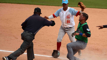 Juego de béisbol