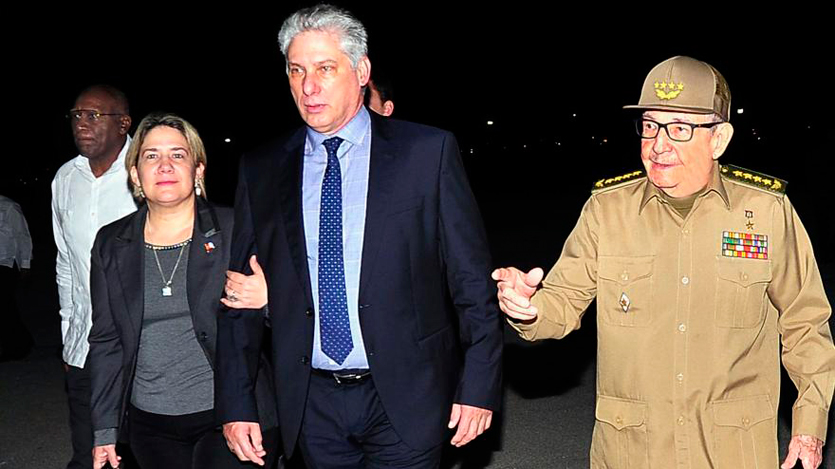 Miguel Díaz-Canel y Raúl Castro