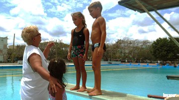 Tanque, piscina, niños