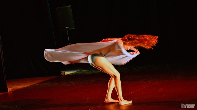 Bailarina, Acosta Danza
