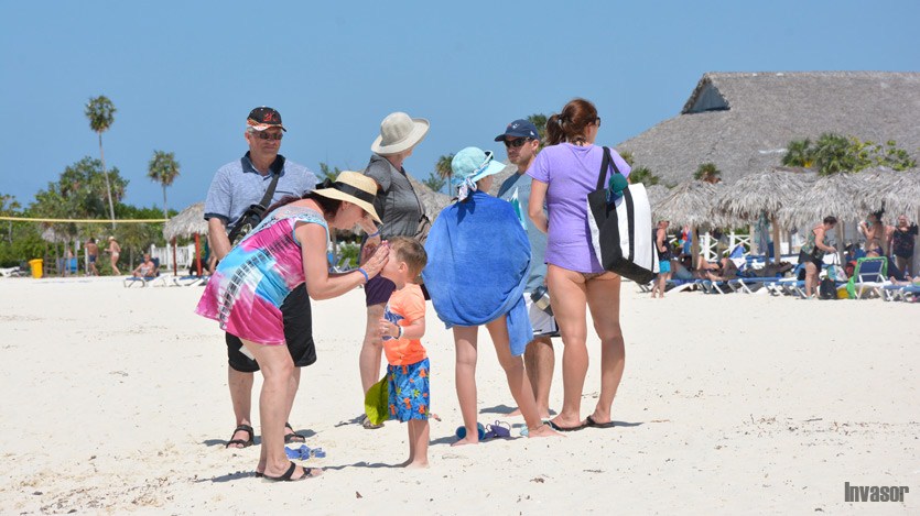 Turistas en la playa