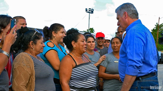 Miguel Díaz-Canel, trabajadores