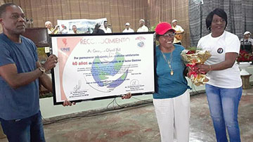 Georgina recibe reconocimiento