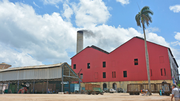 Exterior del central, Primero de Enero