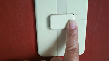 mano apaga interruptor