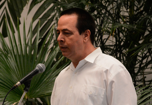 José Ángel Portal Miranda, ministro de Salud Pública
