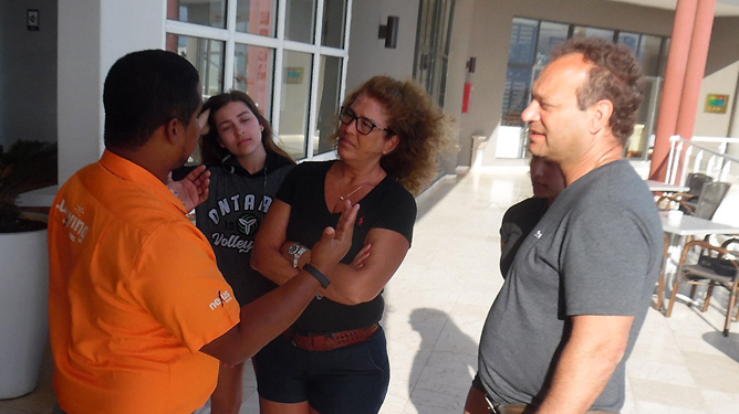 Turistas, hoteles