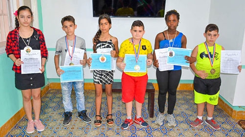 niños premiados
