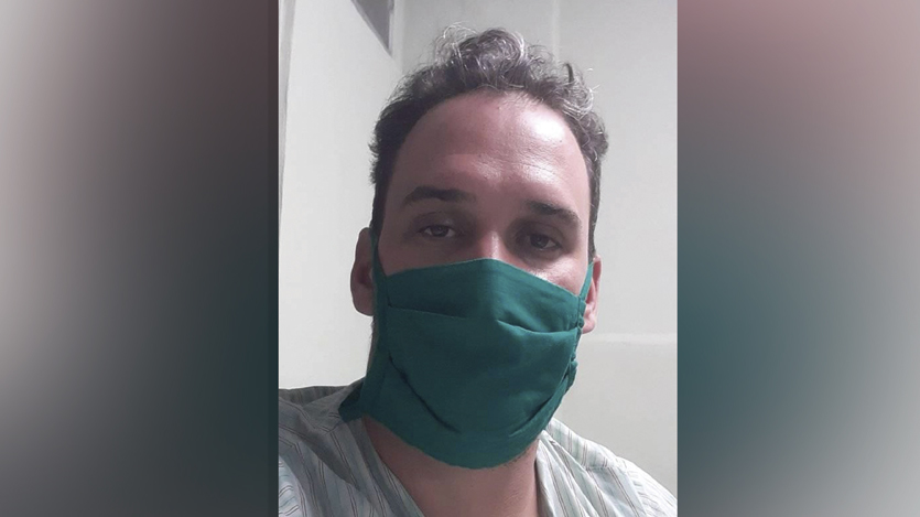 Carlos Álvarez, médico