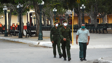 Tribunal Polular, Policía